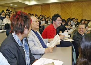 Ikeda, who founded Soka University in 1971, sitting in on a class (Hachioji, Tokyo, January 2004)