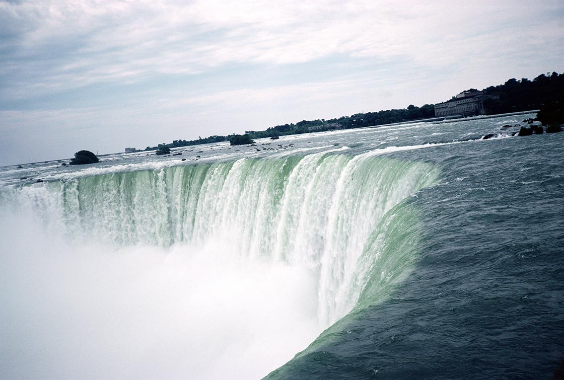 Photo by Daisaku Ikeda – Niagara Falls