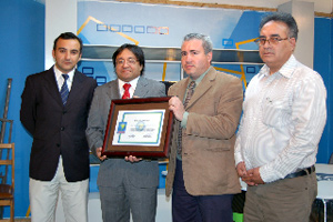 El director ejecutivo de Calama Televisión, Víctor Tapia (extremo derecho)