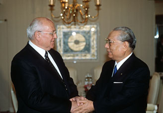 Con el ex presidente soviético Mijaíl Gorbachov